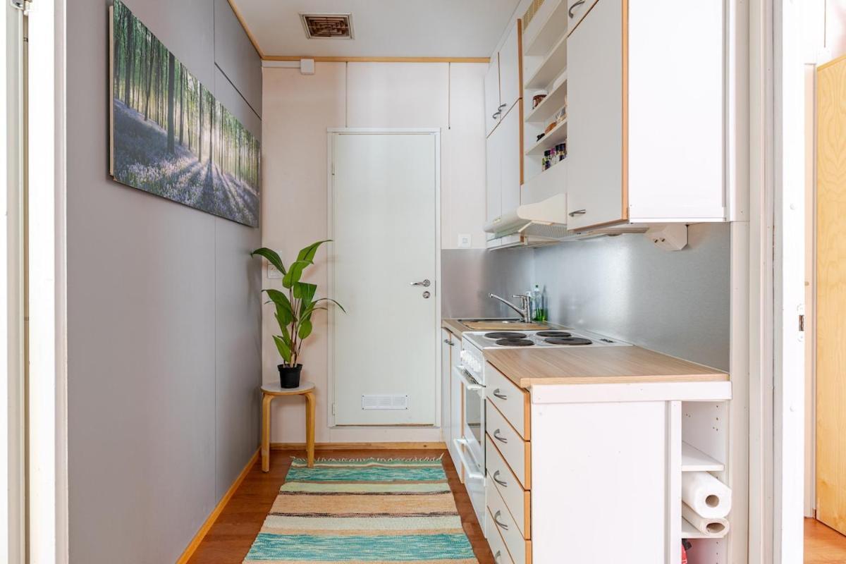 Bungalow House Flat In Rekola 33M2 Vantaa Zewnętrze zdjęcie